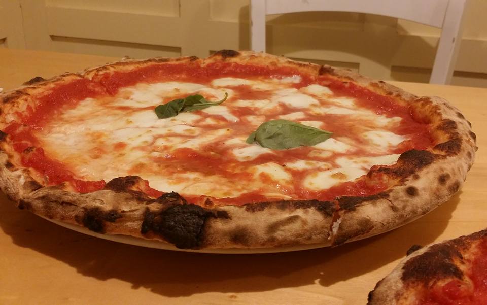 Pizza E Tata Un Altra Pizza Napoletana Doc A Roma Mangiaebevi