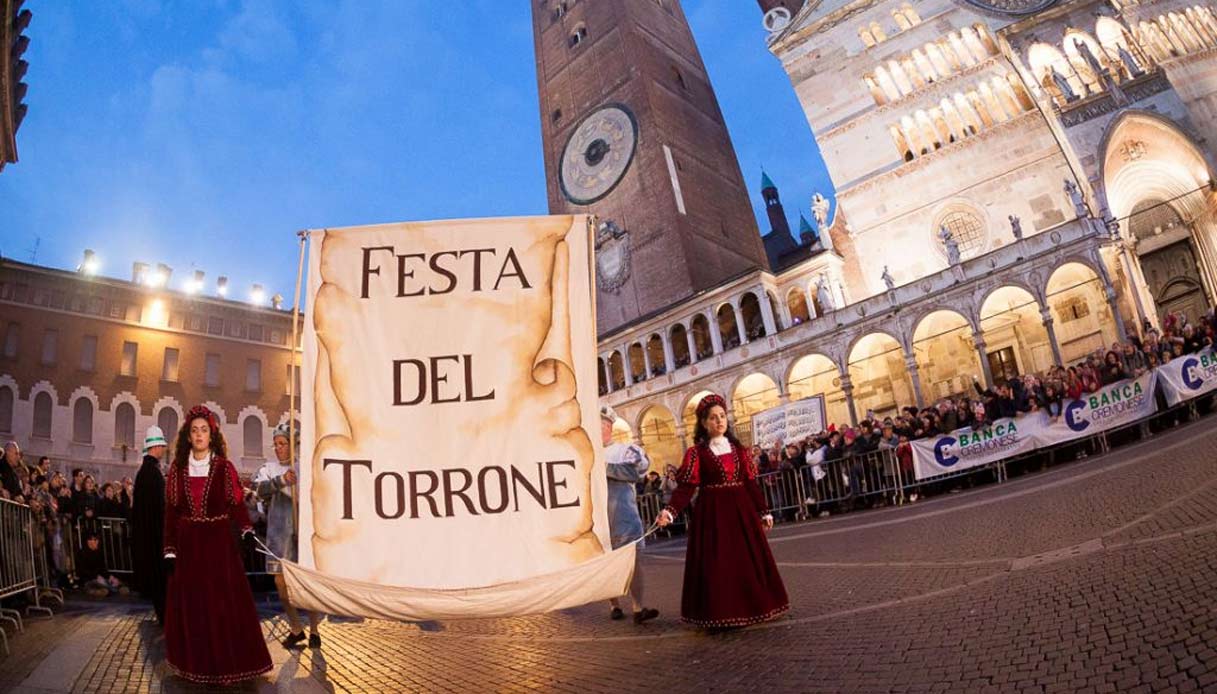 Festa del torrone Cremona riparte dal suo dolce simbolo MangiaeBevi